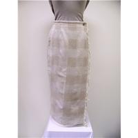 Wallis cream wool mix skirt size 12 Wallis - Size: 12 - Cream / ivory - Long skirt