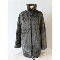 wallis - faux fur coat - Size: S - Grey