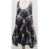 warehouse size m black grey white dress