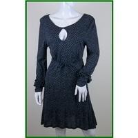 warehouse size 14 blue knee length dress