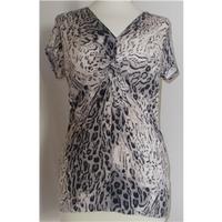 wallis size 12 leopard effect top