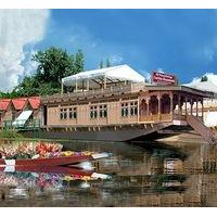 WelcomHeritage Gurkha Houseboats