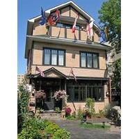 Westways Calgary Guest House Bed & Breakfast