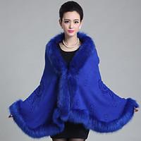 Wedding Wraps / Fur Coats / Hoods Ponchos Capes Sleeveless Faux Fur Black / Pool / White / Coffee / Red Wedding Feathers / furOpen