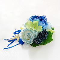 wedding flowers free form roses boutonnieres wedding party evening blu ...