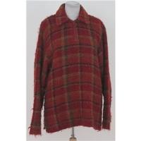 Weave of the Irish size M red checked jumper