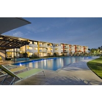Whalecove Resort