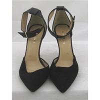 whistles size 639 black two piece shoes