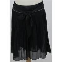 Whistles Size: 10 Black cotton & silk blend skirt