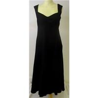 Whimsy - Size: 10 - Black Sleeveless midi dress
