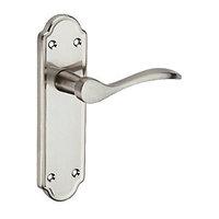 wickes romano latch handles pair satin nickel finish