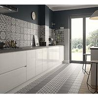 Wickes Winchester Patchwork Grey Porcelain Tile 200 x 200mm