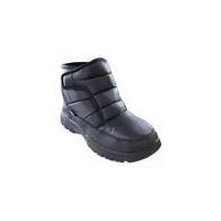 winter boots with warming lining black in various sizes unbekannter ma ...