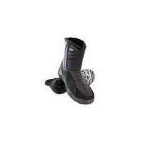 winter boots with water repellent membrane black size 7