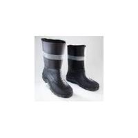 winter boots with warm lining and reflector black size 6