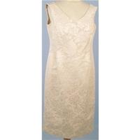 Windsmoor size 12 cream floral dress