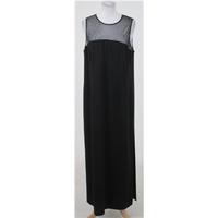 Windsmoor: Size 18: Black long evening dress