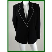 windsmoor size 14 black smart jacket coat