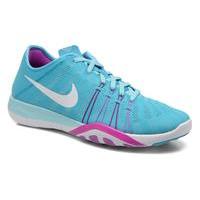 Wmns Nike Free Tr 6