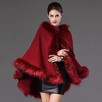 Women\'s Wrap Coats/Long Sleeve Faux Fur Black / Burgundy / Dark Navy / Dark Green / Beige Wedding / Party / Casual