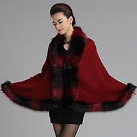 Women\'s Wrap Capes Sleeveless Faux Fur Burgundy / Royal Blue Wedding / Party/Evening / Casual Button / Feathers / fur