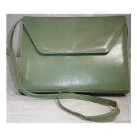 womens handbag unbranded size m green handbag