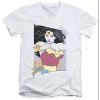 Wonder Woman - Wonder Woman 80s Minimal V-Neck