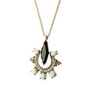Women\'s Pendant Necklaces Flower Chrome Unique Design Euramerican Fashion Black Jewelry For Wedding Congratulations 1pc