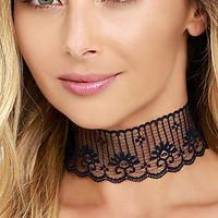 Women New Fashion Personality Simple Openwork Pattern Black Lace Sexy Retro Choker Necklaces 1pc