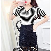 Women\'s Casual/Daily Simple T-shirt Skirt Suits, Striped V Neck Short Sleeve Micro-elastic