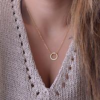 Women\'s Gold Plated Simple Jewelry Vintage / Cute / Party / Work / Casual Alloy Circle Pendant Necklace