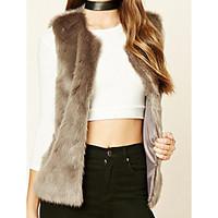 Women\'s Plus Size / Casual/Daily Simple Fur Coat, Solid Sleeveless Gray Faux Fur