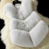 Women\'s Simple Fur CoatSolid Round Neck Sleeveless Winter Pink / Red / White / Black / Gray Faux Fur Opaque