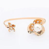 Women\'s Cuff Bracelet Jewelry Fashion Rhinestone Alloy Irregular Jewelry For Party Special Occasion Gift