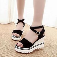 Women\'s Shoes Suede Wedge Heel Peep Toe / Comfort / Ankle Strap Sandals Dress / Casual Black / Red