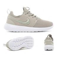 Womens Roshe Two Breathe Trainer