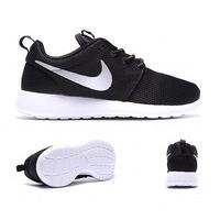 Womens Roshe Run Trainer