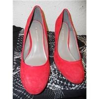 womens designer red shoes size 40 kurt keiger size 7 red heeled shoes