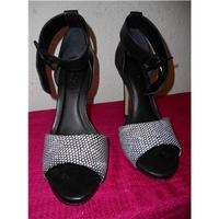 womens shoes office size 7 black peep toe shoes
