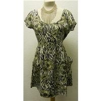 Women\'s summer dress River Island - Size: 10 - Green - Mini dress