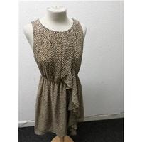 womens dress hm size 6 beige sleeveless