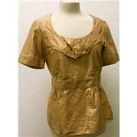 womens gold stripped top size 10 metallics blouse