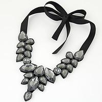 Women European Style Fashion Wild Elegant Gem Collar Short Necklace