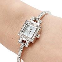 Women\'s Alloy Analog Quartz Bracelet Watch (Silver) Cool Watches Unique Watches