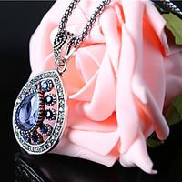 Women\'s Vintage Necklaces Alloy Fashion Red Green Blue Jewelry Party Casual 1pc