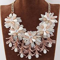 Women\'s New European Style Metal Fashion Trend Exaggerated Delicate Wild Flower Candy Statement Necklace