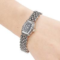 Women\'s Alloy Analog Quartz Bracelet Watch (Black) Cool Watches Unique Watches