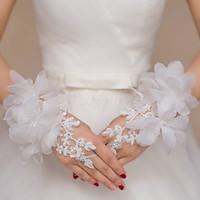 Wrist Length Fingerless Glove Lace Bridal Gloves Party/ Evening Gloves Floral Embroidery Rhinestone