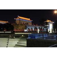 Xi\'an Evening Tour: South Gate Square, Fountain Show and Tang Dynasty Theme Squares