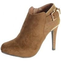 Xti Shoess Antelina Combinada Mod 28350 Camel women\'s Low Boots in BEIGE